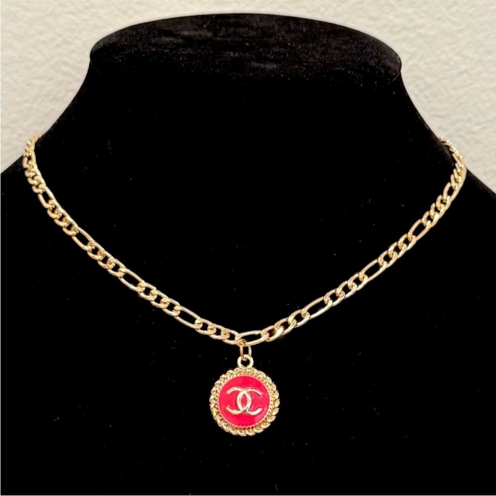 Gold Tone Chain Necklace with Coral Pendant